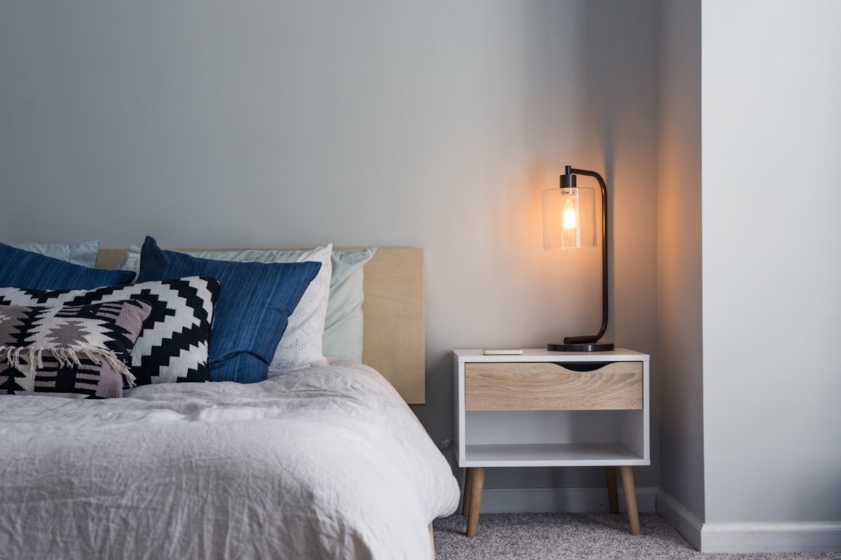 Cama compacta para quarto menor